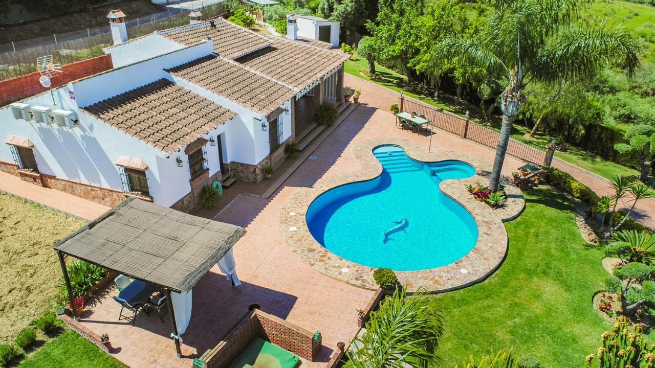 Cubo'S Villa Ruiz Alhaurín el Grande Buitenkant foto