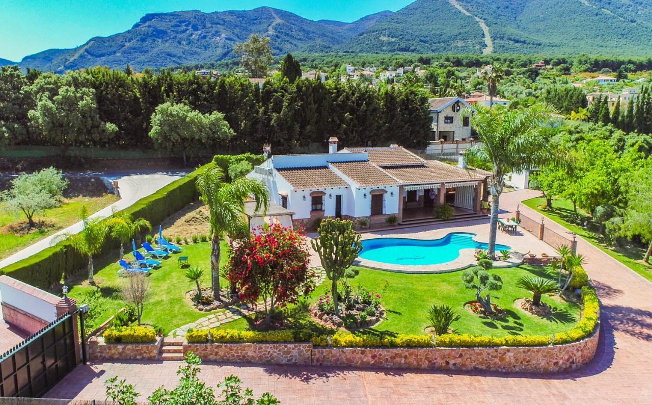 Cubo'S Villa Ruiz Alhaurín el Grande Buitenkant foto